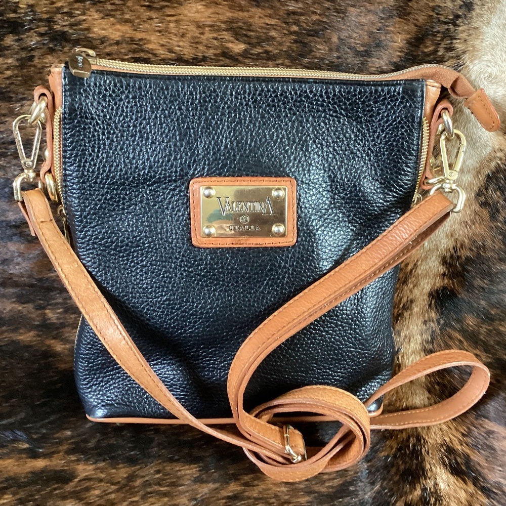 Valentina Italia Black/Brown Pebbled Leather Crossbody Handbag